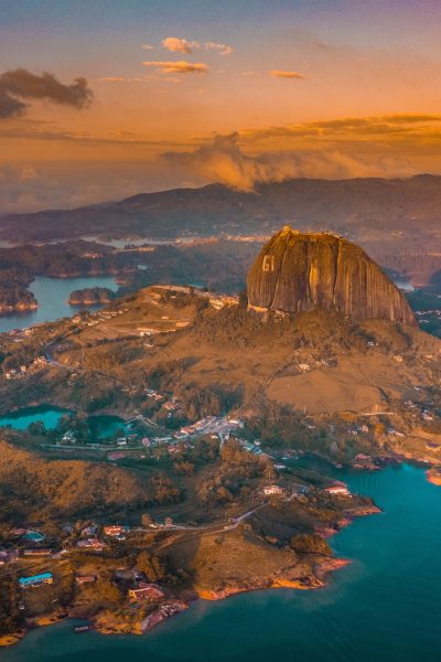 Piedra de Peñol, Guatapé by Diego Gonzalez (Pexels)